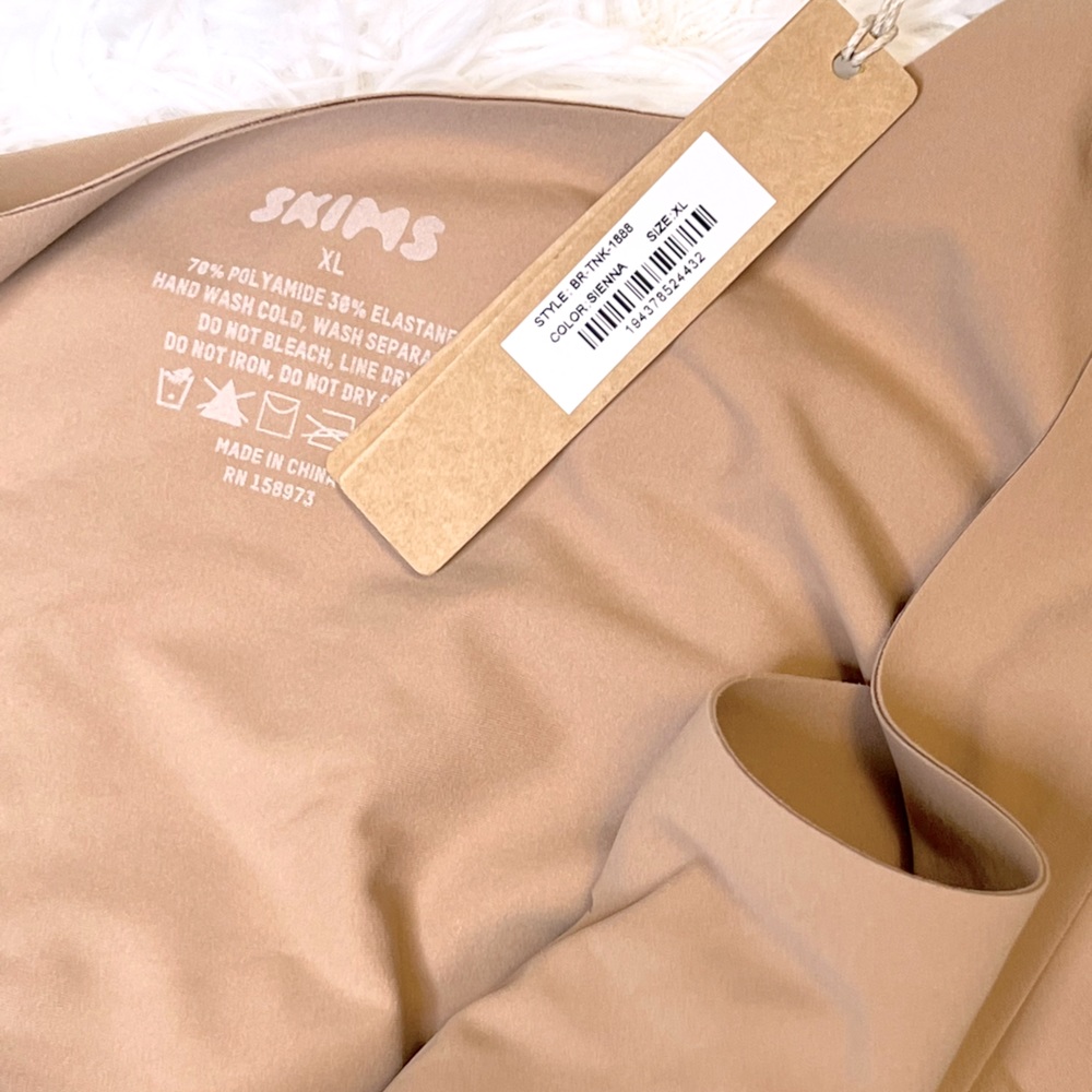 SKIMS Naked Scoop Longline Bra in Sienna - Picture 9 of 15